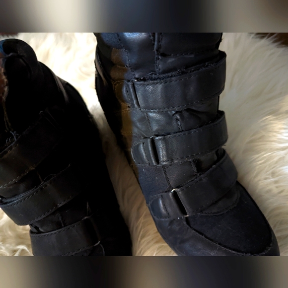 Women's Booties - Picture 10 of 12